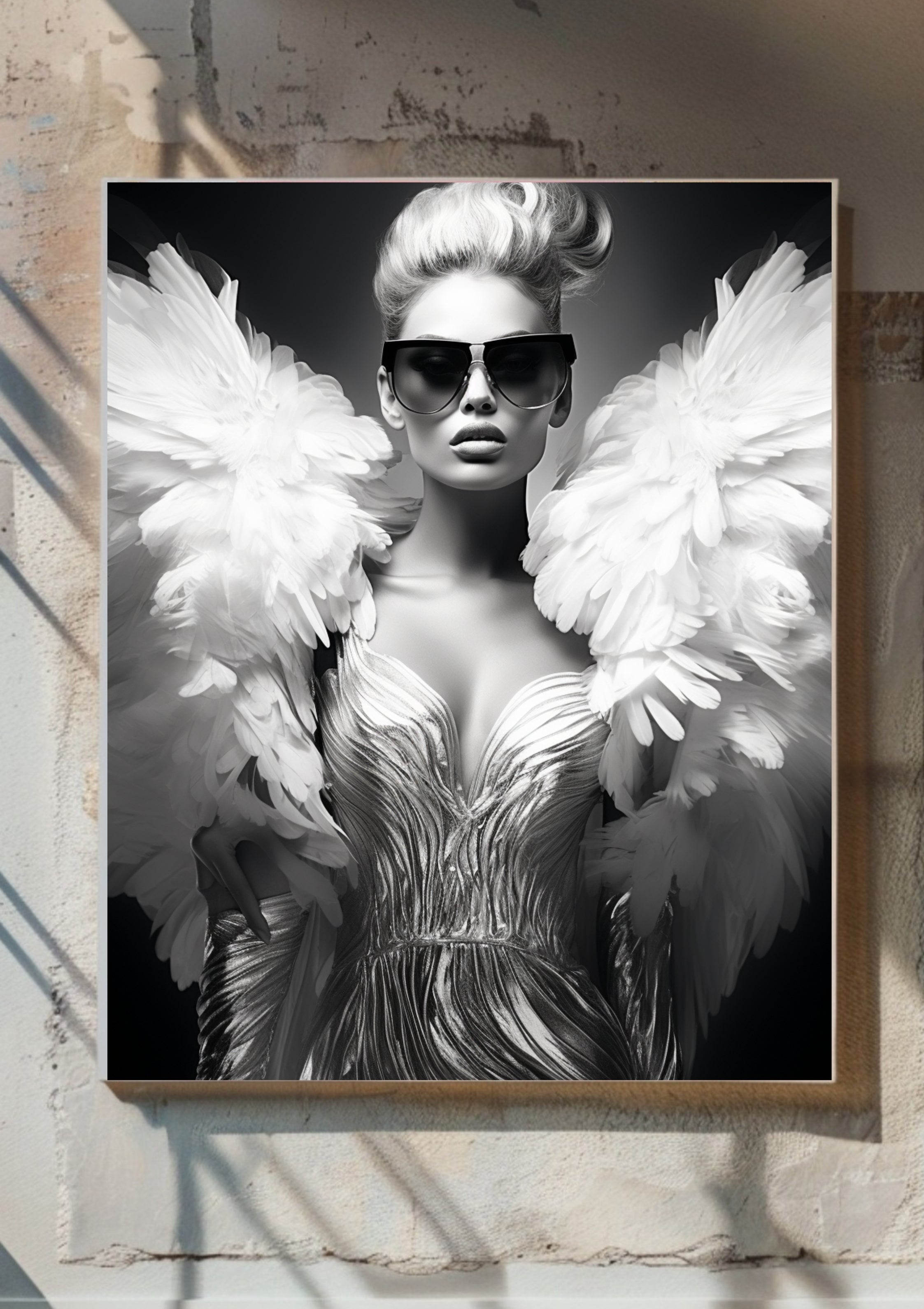 Schwarz Weiß Fashion Engel Poster – Moderner Glamour Engel, Stylisches Wandbild, Elegante Engelskunst