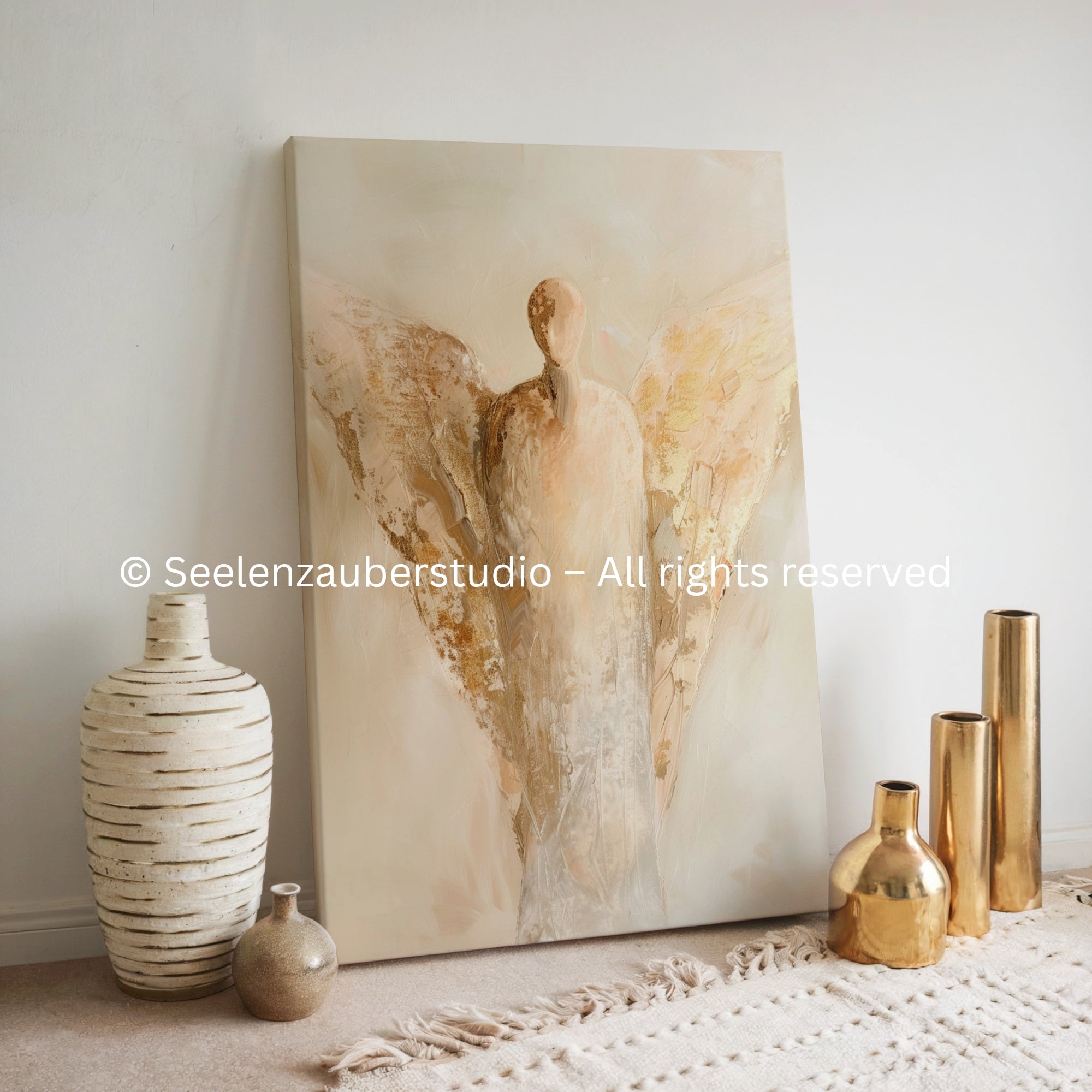 Abstrakter Schutzengel in Gold & Creme – Spirituelles Leinwandbild auf Keilrahmen