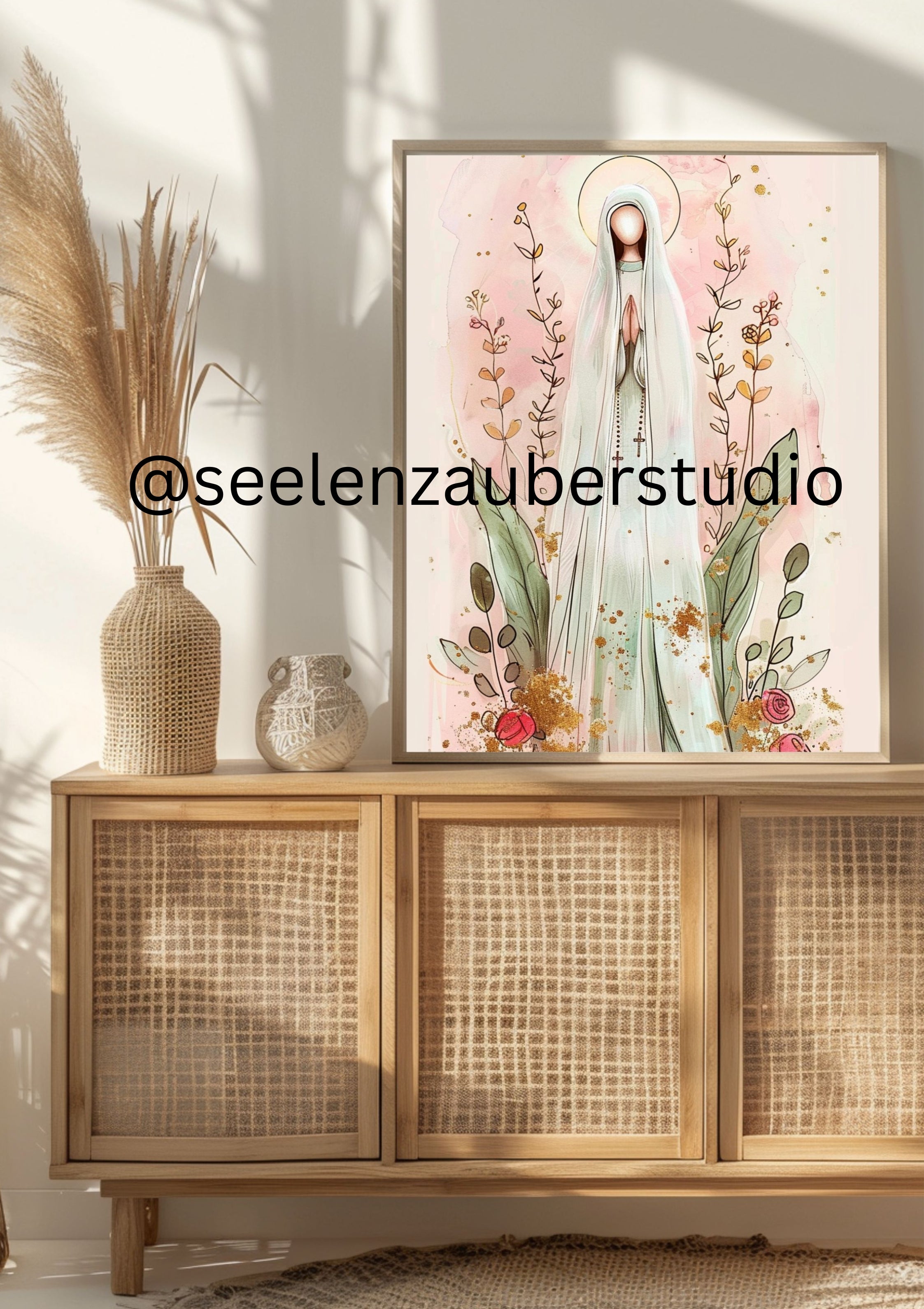 Marien Poster Rosa – Jungfrau Maria Illustration mit Blumen & Gold – Christliche Wandkunst – Spirituelles Geschenk – Katholische Deko