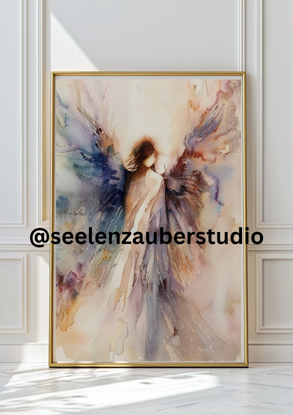 Abstraktes Engel Poster – Zarte Aquarell Wandkunst in Lila  Blau – Spiritueller Kunstdruck für Wohnzimmer  Schlafzimmer