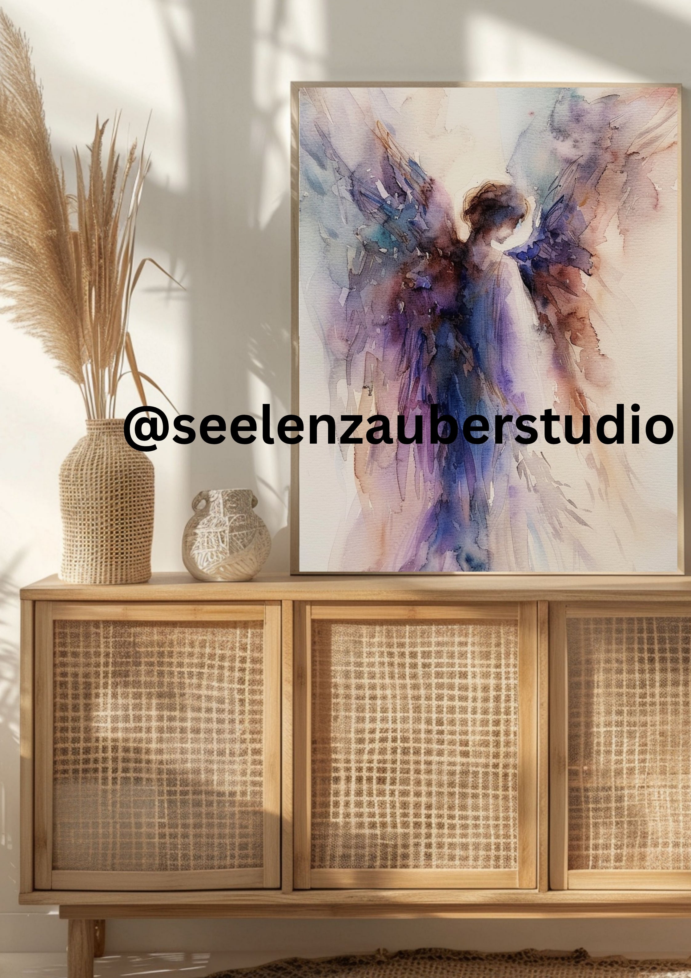 Abstraktes Engel Poster – Zarte Aquarell Wandkunst in Lila  Blau – Spiritueller Kunstdruck für Wohnzimmer  Schlafzimmer